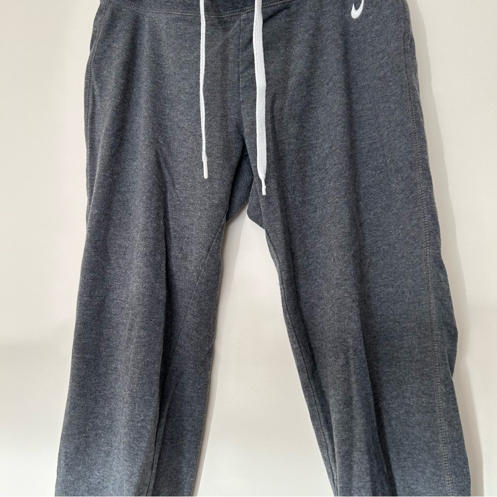 Women’s Nike Cropped Jogger Sweat Capris - Picture 6 of 11